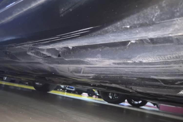Used Mercedes-Benz E-Class 2020 E 300 L Sporty and Stylish Model Chassis Rear Left