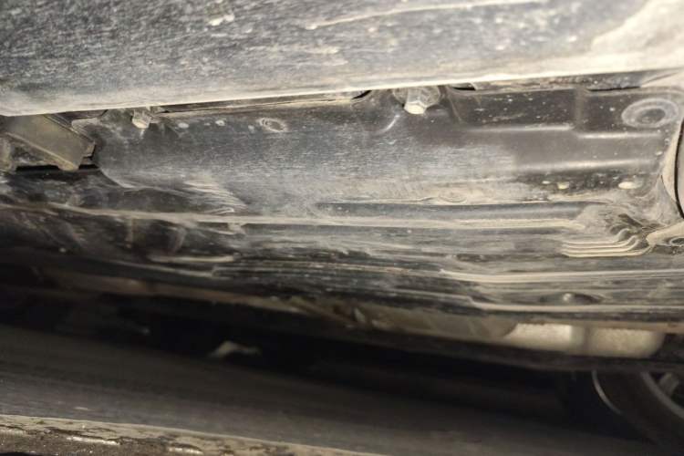 Used Mercedes-Benz E-Class 2020 E 300 L Sporty and Stylish Model Chassis Rear Left