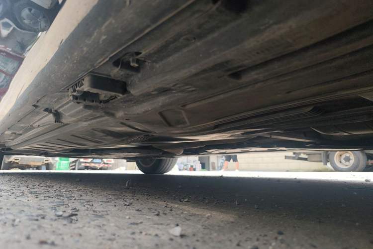 Used Mercedes-Benz E-Class 2020 E 300 L Luxury Model Chassis Rear Left
