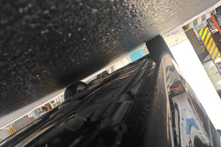 Used Mercedes-Benz E-Class 2020 E 300 L Luxury Model Chassis Rear Left