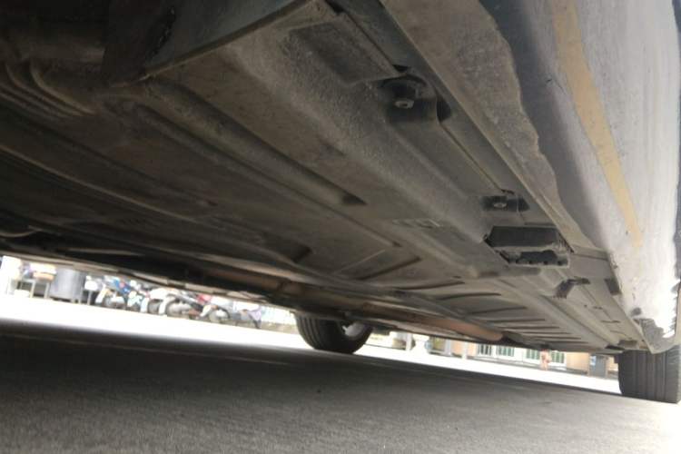 Used Mercedes-Benz E-Class 2020 E 300 L Sporty and Stylish Model Chassis Rear Right