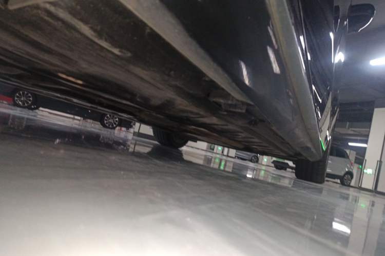 Used Mercedes-Benz E-Class 2020 E 300 L Sporty and Stylish Model Chassis Rear Right