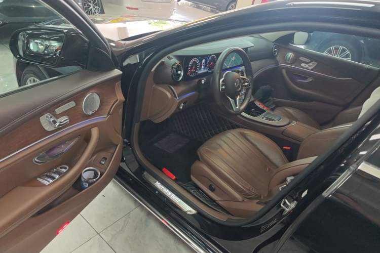 Used Mercedes-Benz E-Class 2020 Restyled E 300 L Exclusive Edition Driver Seat