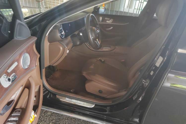 Used Mercedes-Benz E-Class 2020 Restyled E 300 L Exclusive Edition Driver Seat
