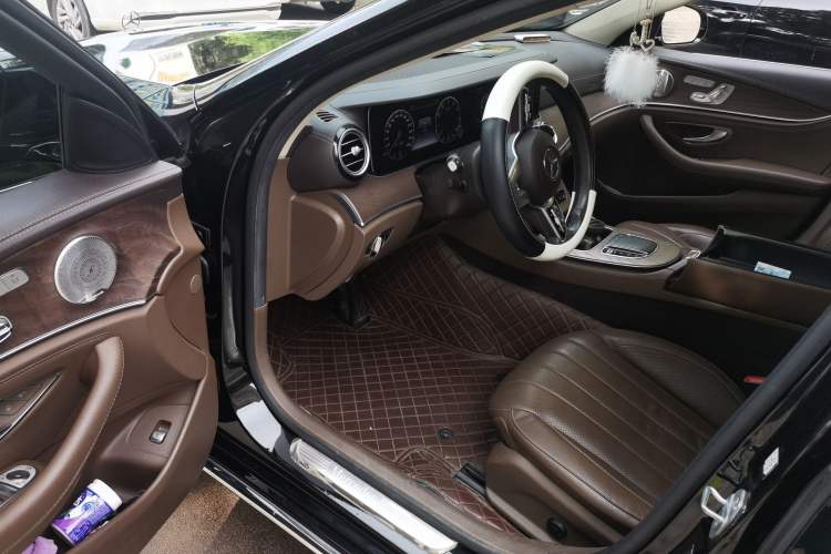Used Mercedes-Benz E-Class 2020 Restyled E 300 L Exclusive Edition Driver Seat