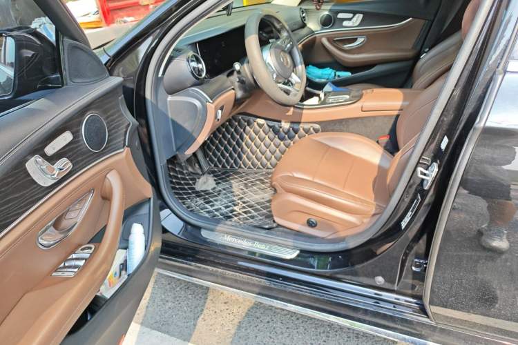 Used Mercedes-Benz E-Class 2020 Restyled E 300 L Sporty and Stylish Edition Driver Seat