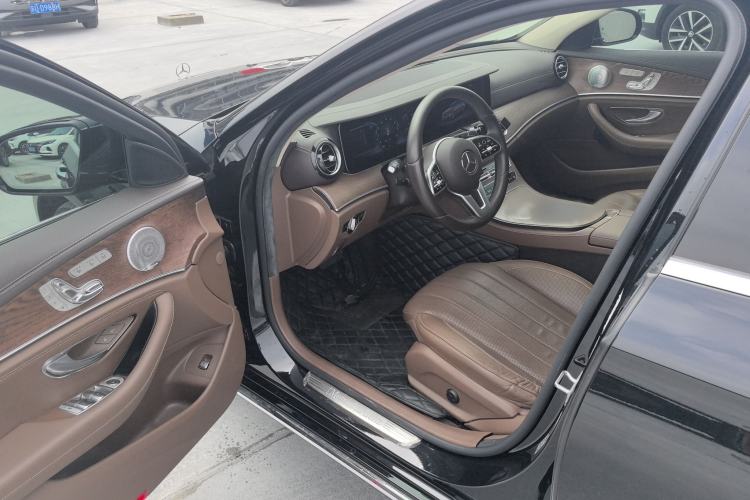 Used Mercedes-Benz E-Class 2020 Restyled E 300 L Exclusive Edition Driver Seat