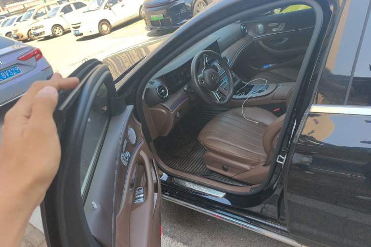 Used Mercedes-Benz E-Class 2020 Restyled E 300 L Exclusive Edition Driver Seat