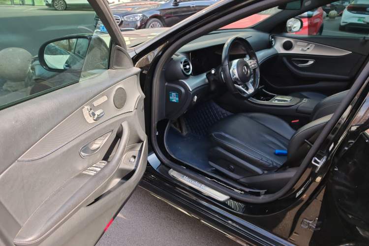 Used Mercedes-Benz E-Class 2020 E 260 Sport Edition 4MATIC Driver Seat