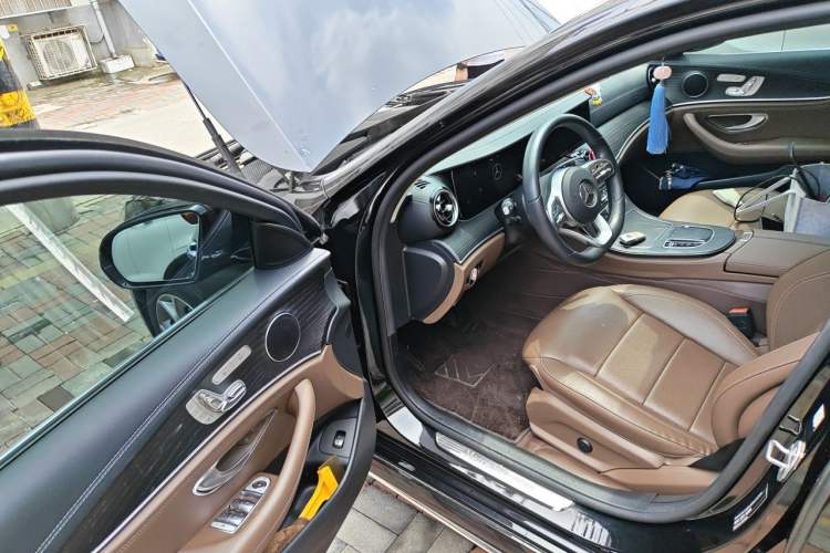 Used Mercedes-Benz E-Class 2020 Restyled E 300 L Sporty and Stylish Edition Driver Seat