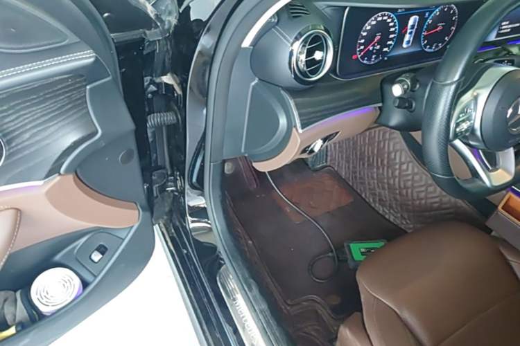 Used Mercedes-Benz E-Class 2020 Restyled E 300 L Sporty and Stylish Edition Driver Seat