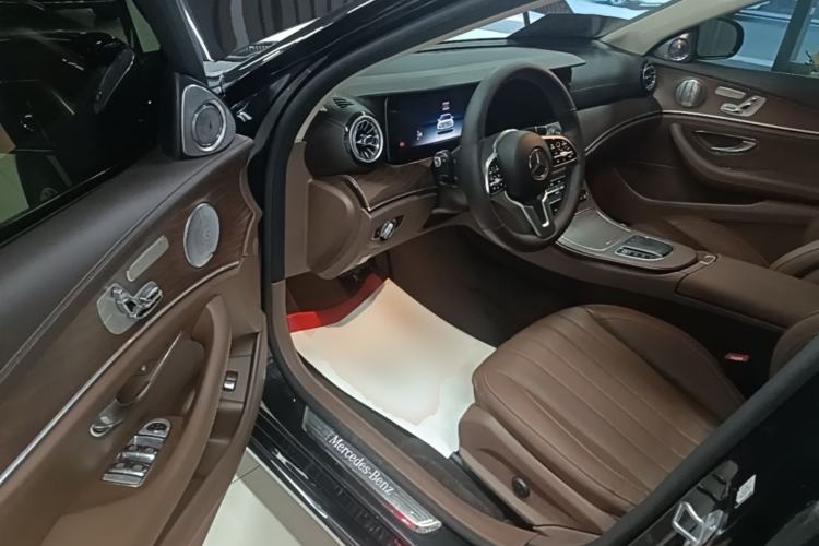 Used Mercedes-Benz E-Class 2020 Restyled E 300 L Exclusive Edition Driver Seat