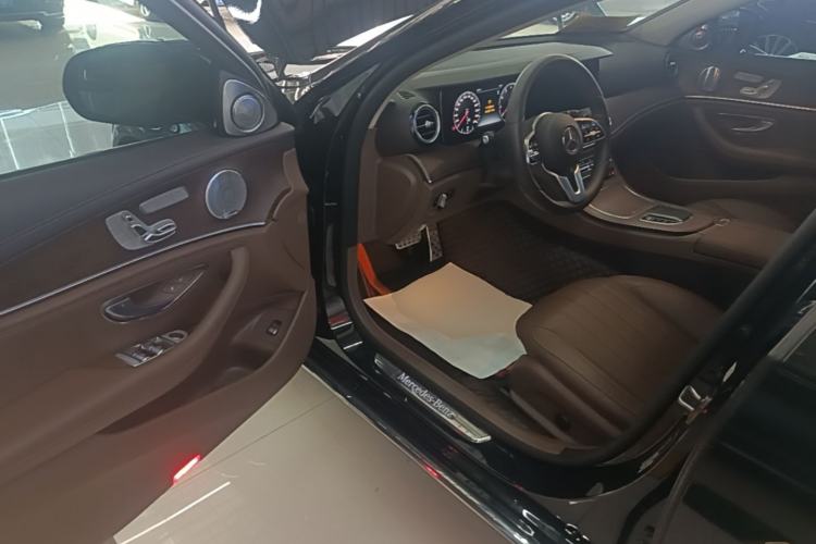 Used Mercedes-Benz E-Class 2020 Restyled E 300 L Exclusive Edition Driver Seat