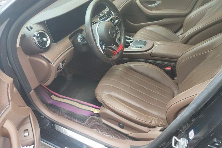 Used Mercedes-Benz E-Class 2020 Restyled E 300 L Exclusive Edition Driver Seat