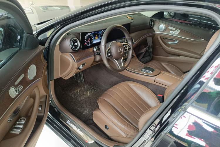 Used Mercedes-Benz E-Class 2020 Restyled E 300 L Exclusive Edition Driver Seat