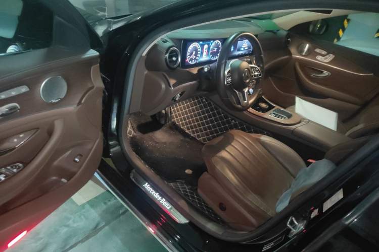 Used Mercedes-Benz E-Class 2020 Restyled E 300 L Exclusive Edition Driver Seat