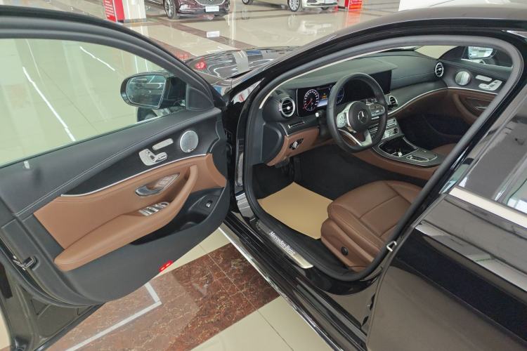 Used Mercedes-Benz E-Class 2020 Restyled E 300 L Sport Exclusive Edition Driver Seat