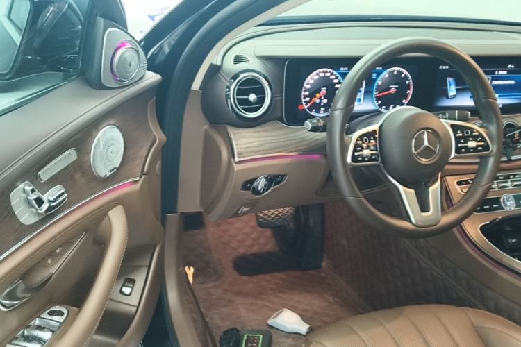 Used Mercedes-Benz E-Class 2020 Restyled E 300 L Exclusive Edition Driver Seat