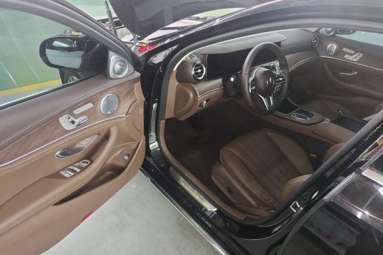 Used Mercedes-Benz E-Class 2020 Restyled E 300 L Exclusive Edition Driver Seat
