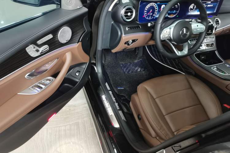 Used Mercedes-Benz E-Class 2020 Restyled E 300 L Sport Exclusive Edition Driver Seat