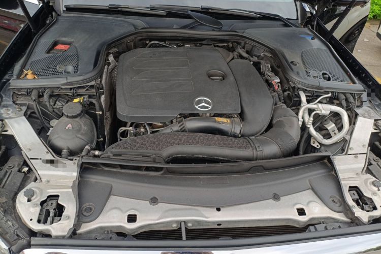 Used Mercedes-Benz E-Class 2020 Restyled E 300 L Exclusive Edition Engine Bay