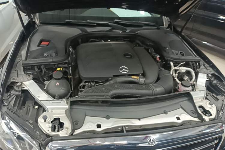 Used Mercedes-Benz E-Class 2020 Facelift E 260 L Engine Bay