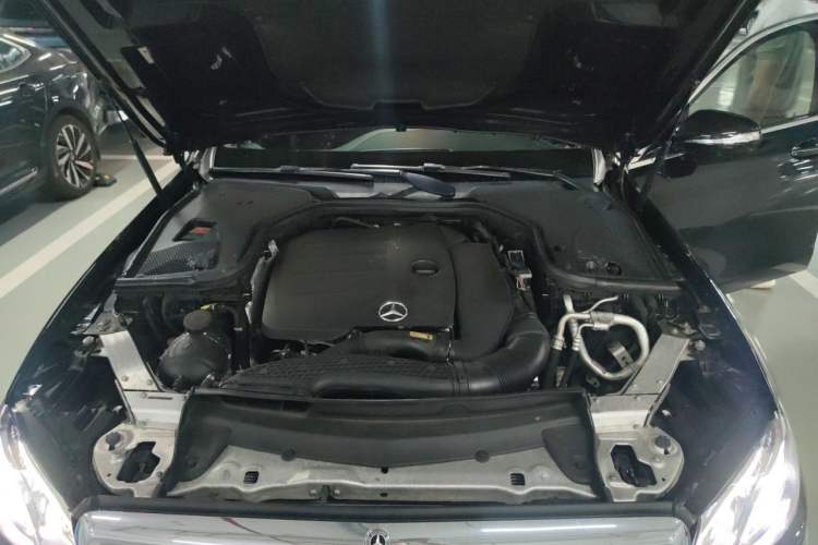 Used Mercedes-Benz E-Class 2020 Restyled E 300 L Exclusive Edition Engine Bay