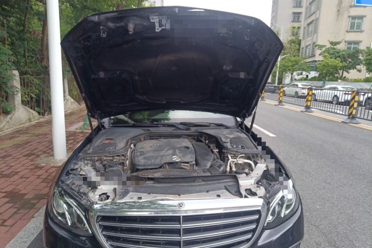 Used Mercedes-Benz E-Class 2020 E 260 L Engine Bay