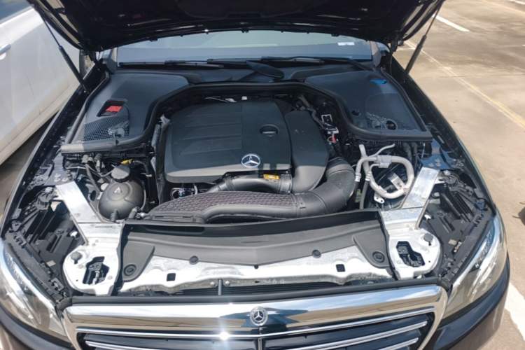 Used Mercedes-Benz E-Class 2020 E 300 L Luxury Model Engine Bay
