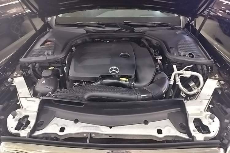 Used Mercedes-Benz E-Class 2020 Restyled E 300 L Sport Exclusive Edition Engine Bay