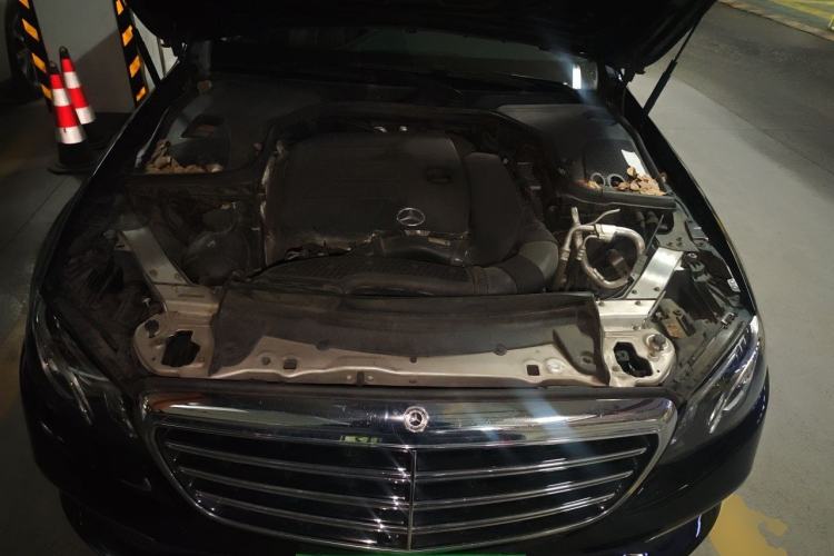 Used Mercedes-Benz E-Class 2020 E 300 L Luxury Model Engine Bay