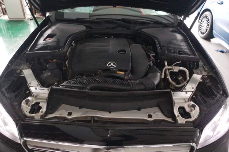 Used Mercedes-Benz E-Class 2020 E 300 L Sport Luxury Edition Engine Bay
