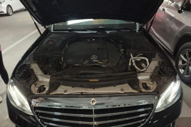 Used Mercedes-Benz E-Class 2020 E 300 L Luxury Model Engine Bay