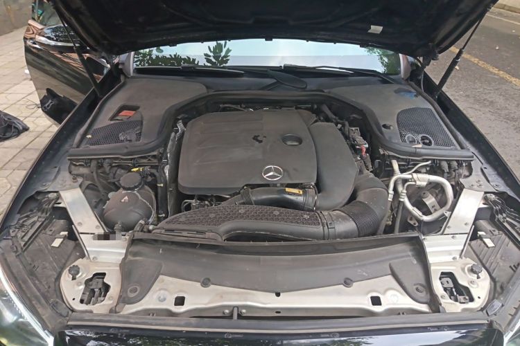 Used Mercedes-Benz E-Class 2020 E 300 L Luxury Model Engine Bay