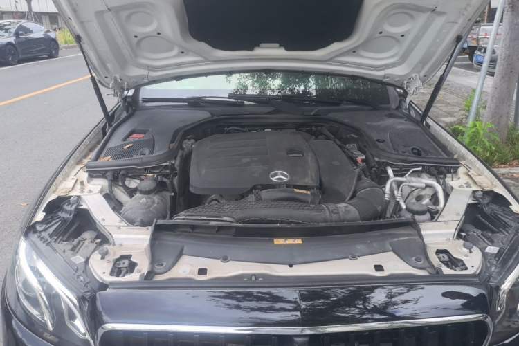 Used Mercedes-Benz E-Class 2020 Facelift E 260 Sport Edition Engine Bay