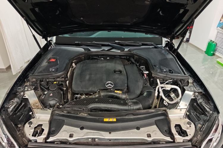 Used Mercedes-Benz E-Class 2020 E 300 L Sport Luxury Edition Engine Bay