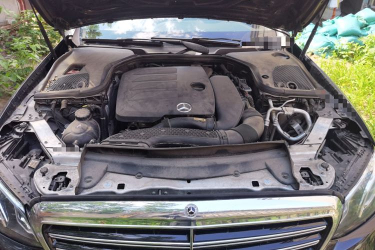 Used Mercedes-Benz E-Class 2020 Restyled E 300 L Exclusive Edition Engine Bay