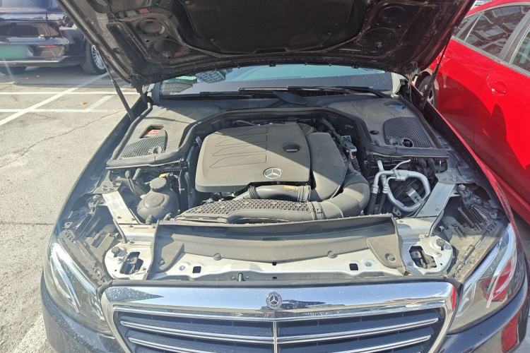 Used Mercedes-Benz E-Class 2020 Restyled E 300 L Exclusive Edition Engine Bay
