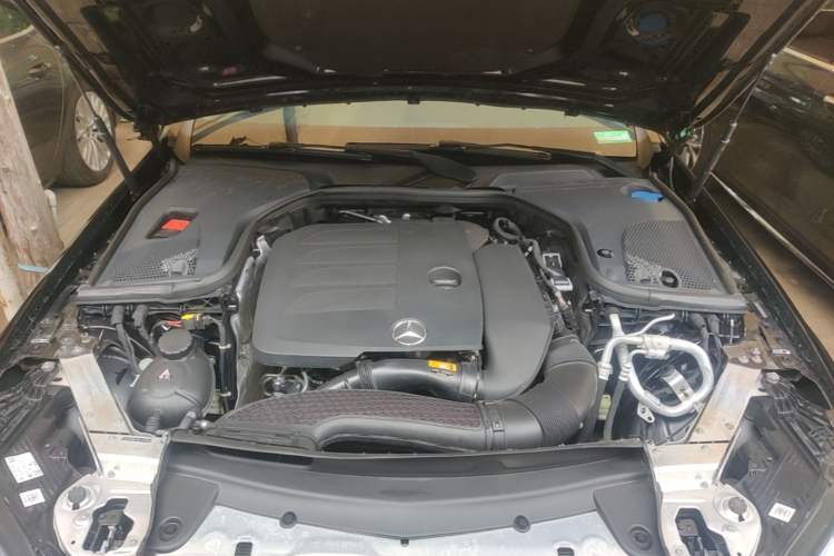 Used Mercedes-Benz E-Class 2020 E 300 L Luxury Model Engine Bay