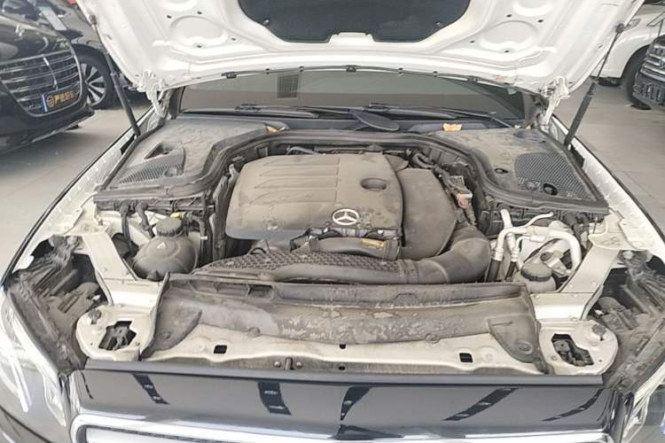 Used Mercedes-Benz E-Class 2020 E 260 L Sport Edition Engine Bay