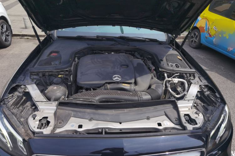 Used Mercedes-Benz E-Class 2020 E 300 L Sport Luxury Edition Engine Bay