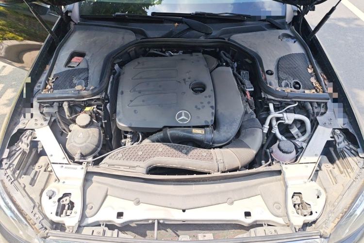 Used Mercedes-Benz E-Class 2020 E 260 L Engine Bay