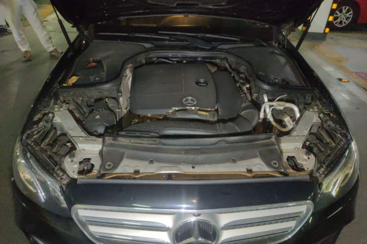Used Mercedes-Benz E-Class 2020 Restyled E 300 L Sporty and Stylish Edition Engine Bay