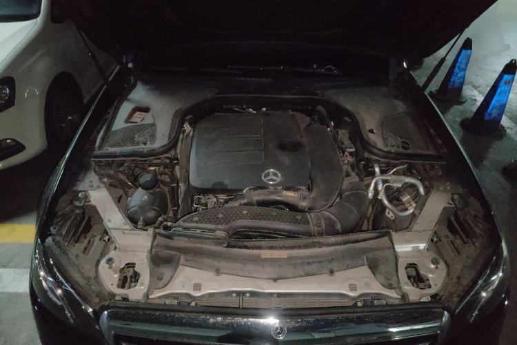 Used Mercedes-Benz E-Class 2020 Restyled E 300 L Exclusive Edition Engine Bay