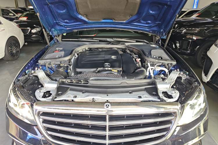 Used Mercedes-Benz E-Class 2020 E 260 L Sport Edition Engine Bay
