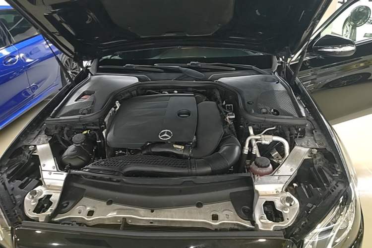 Used Mercedes-Benz E-Class 2020 E 260 L Sport Edition Engine Bay