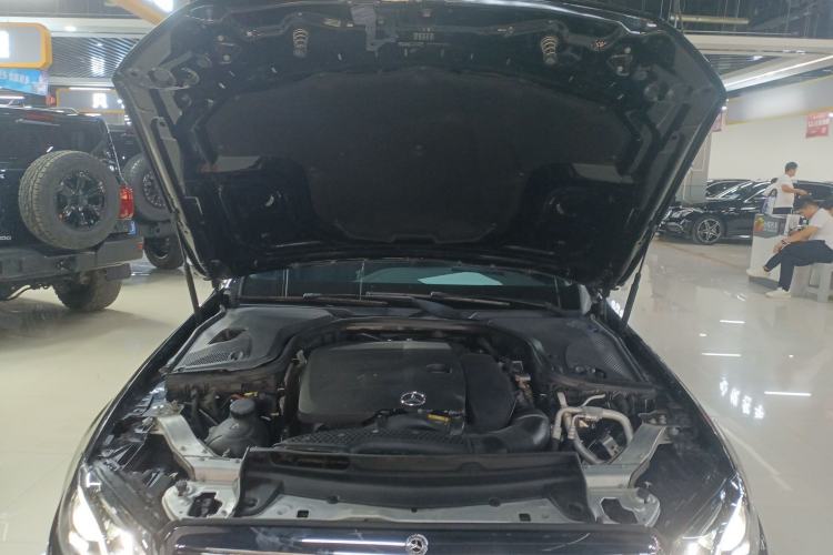 Used Mercedes-Benz E-Class 2020 Restyled E 300 L Exclusive Edition Engine Bay