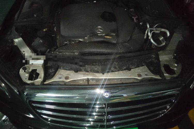 Used Mercedes-Benz E-Class 2020 E 300 L Luxury Model Engine Bay