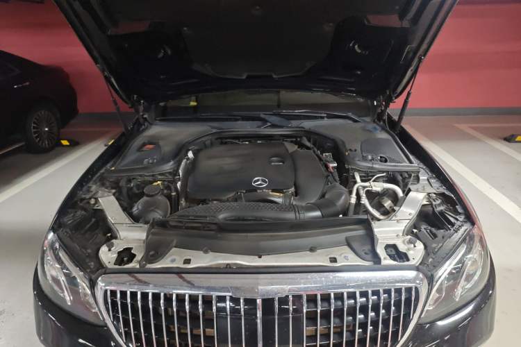 Used Mercedes-Benz E-Class 2020 E 300 L Luxury Model Engine Bay