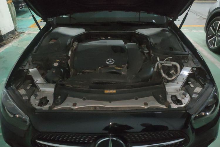 Used Mercedes-Benz E-Class 2020 E 300 Sport Edition Engine Bay